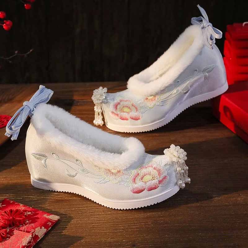 Embroidery Fabric - レディースプラスサイズ41 # 漢服刺繍靴中国北京布靴伝統的な刺繍漢服靴プラスサイズ 34-41 #