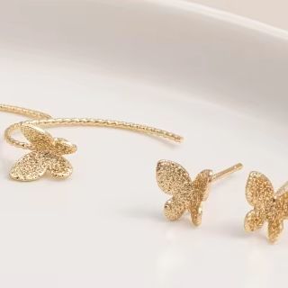 1ペア 925シルバーニードル 14K金メッキ サンドバタフ - Embroidery Gold のレビューと価格