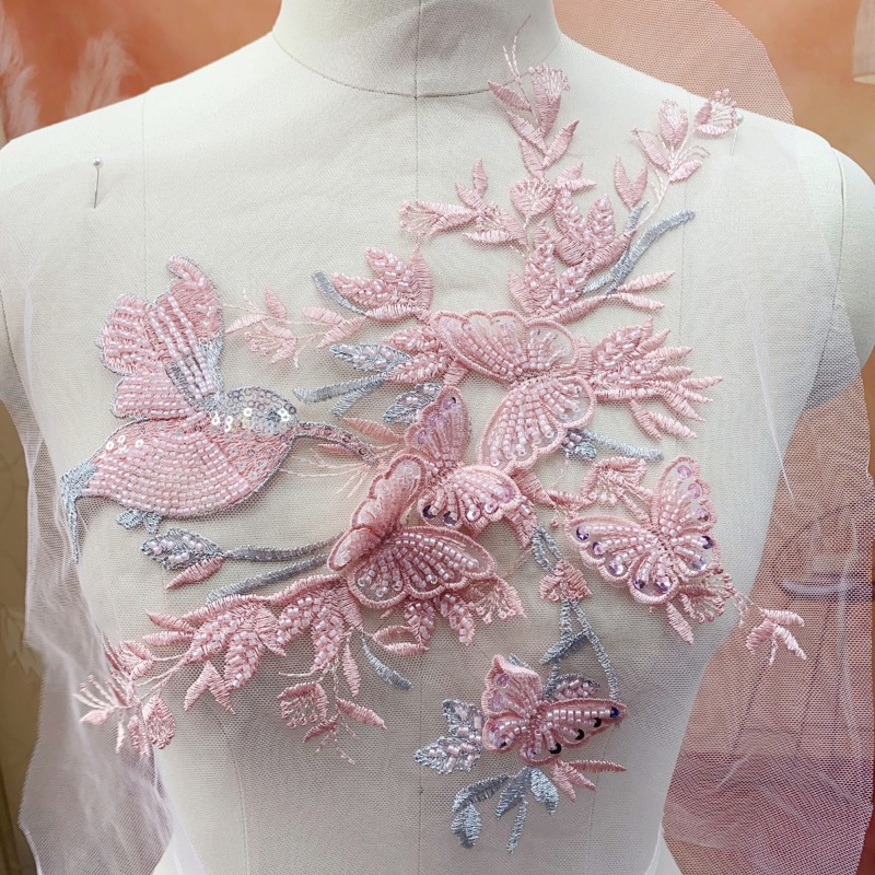 精巧なゴールドピンクメタルブルーホワイト3D蝶ビーズレースア - Embroidery Gold のレビューと価格