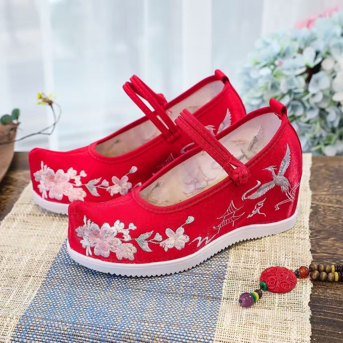 女性用内部刺繍入り厚底靴、滑り止め付き、コックドシューズ、ト - Embroidery Fabric のレビューと価格
