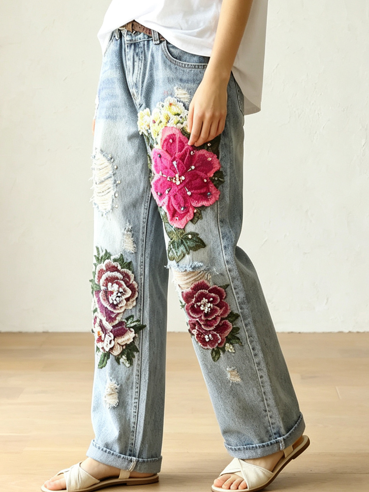 女性のヴィンテージダメージ加工ジーンズ 3D 花柄刺繍リップ - Embroidery Effect のレビューと価格