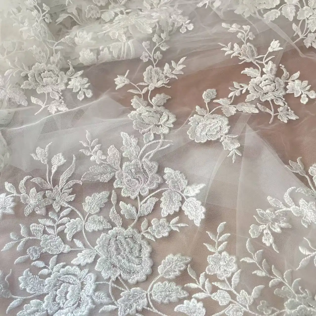 フランス刺繍レース生地、美しい花、ロマンチックなウェディング - Embroidery Abaya のレビューと価格